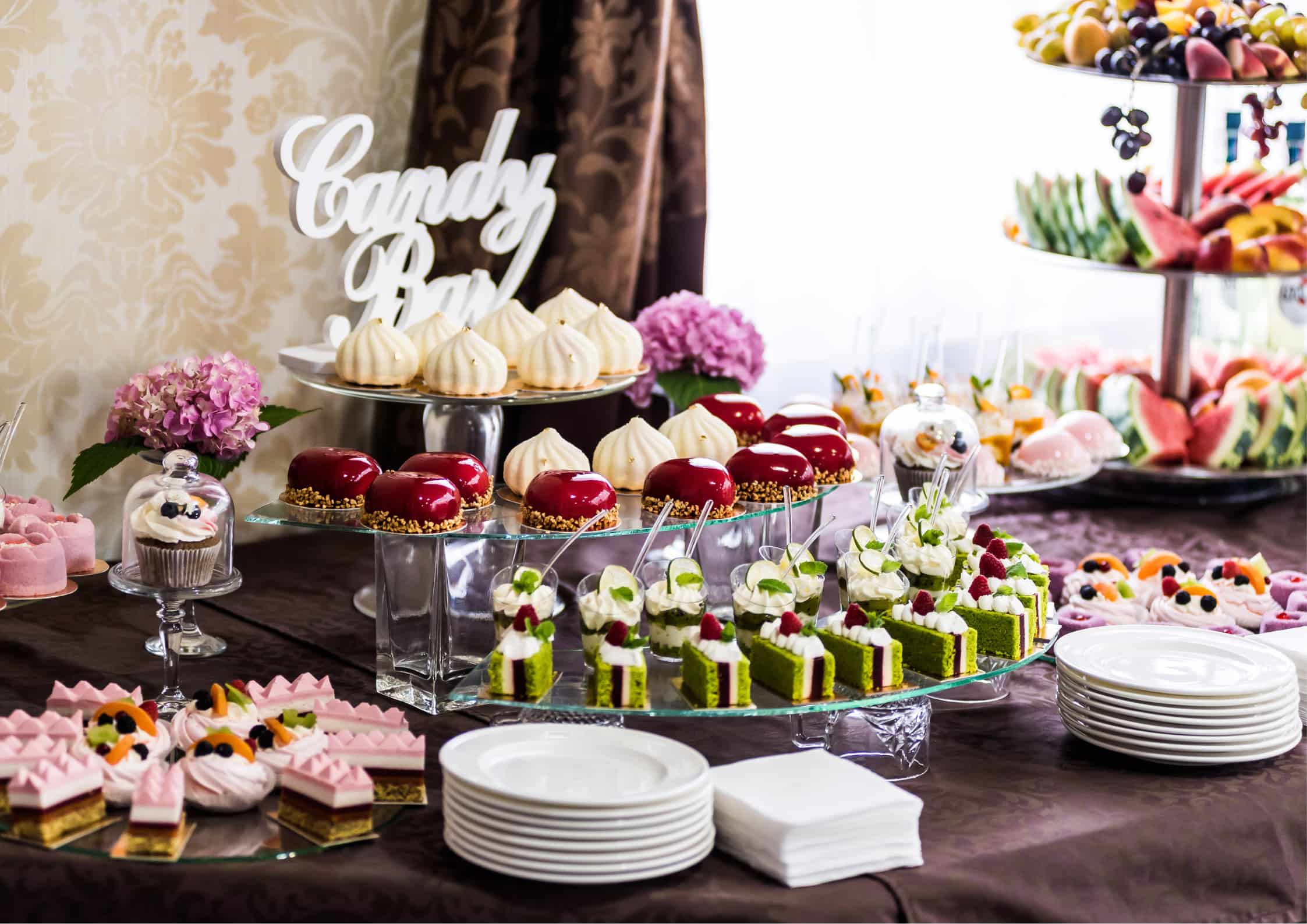Mesa con dulces para boda